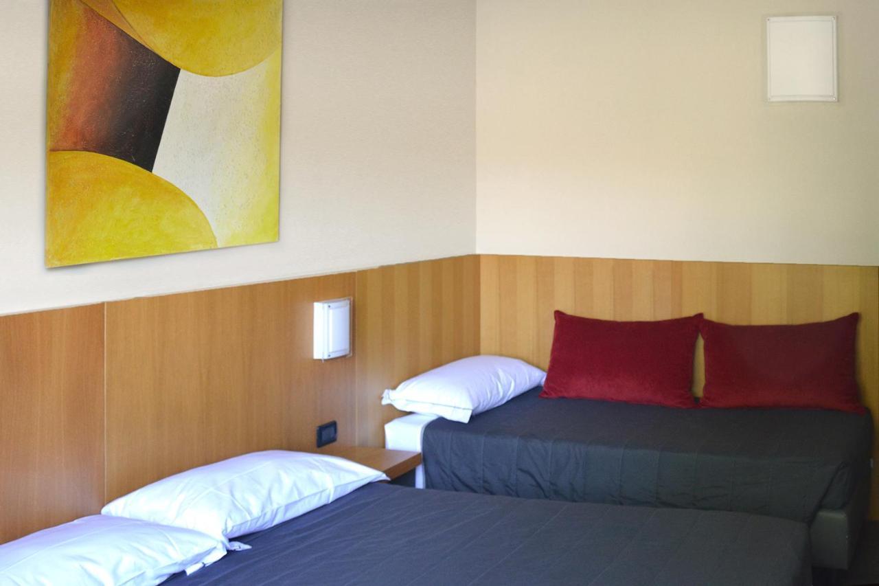 Anusca Palace Hotel Castel San Pietro Terme Eksteriør billede