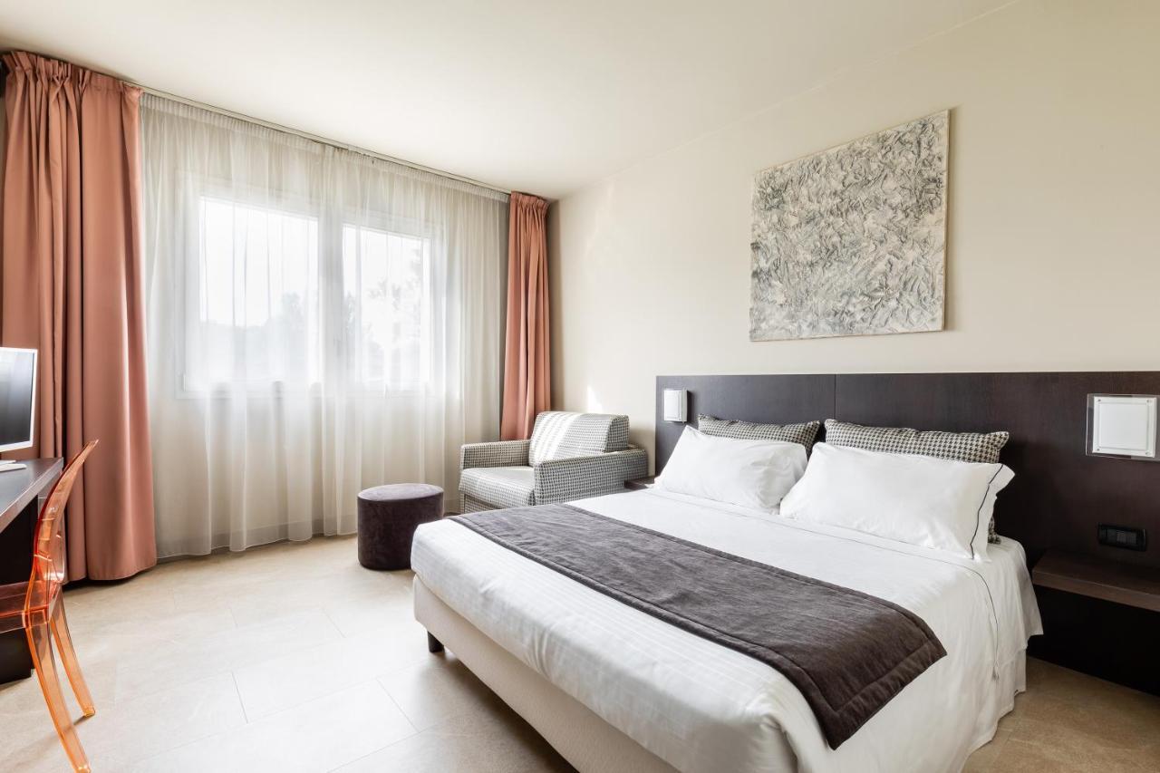 Anusca Palace Hotel Castel San Pietro Terme Eksteriør billede