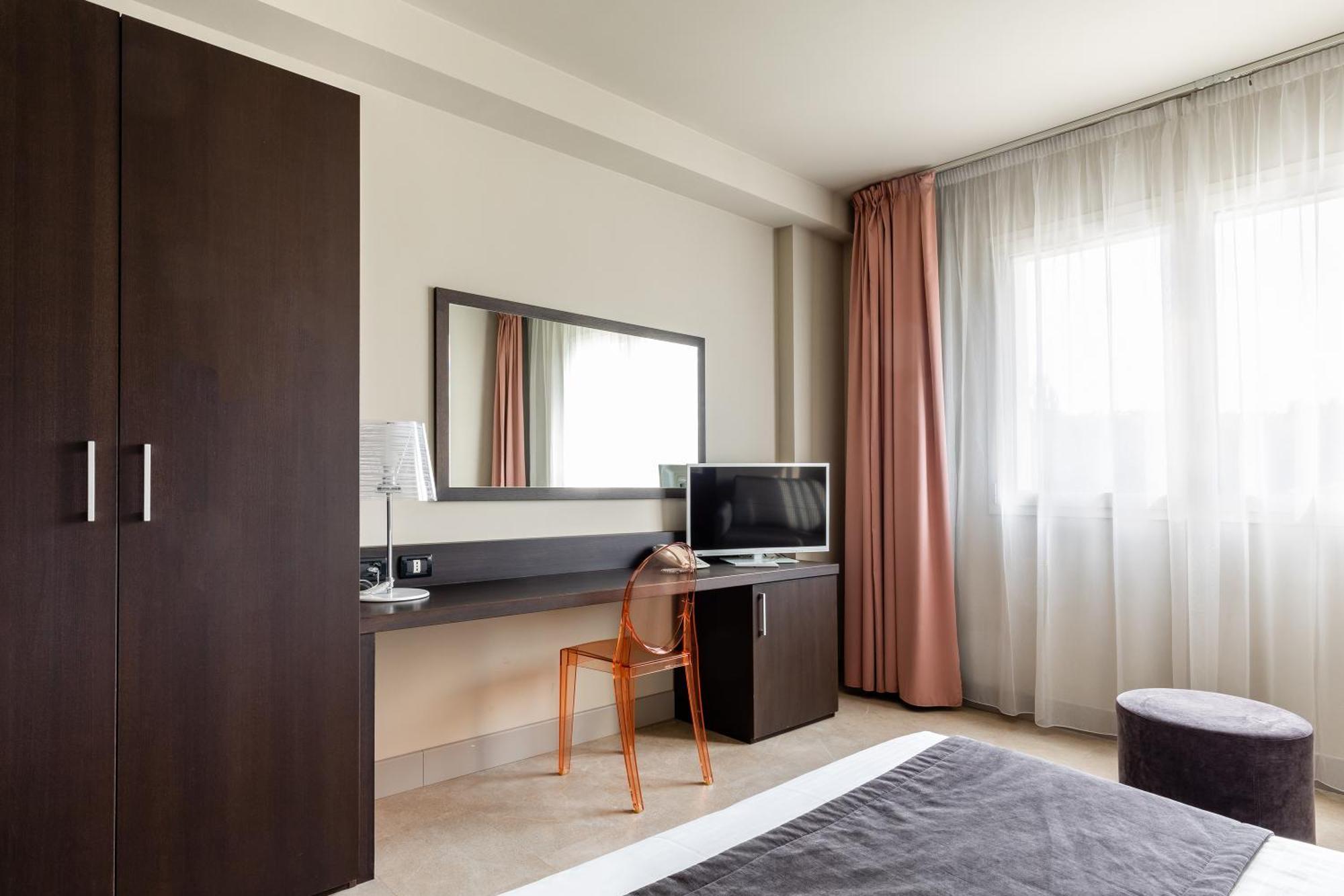 Anusca Palace Hotel Castel San Pietro Terme Eksteriør billede